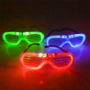 LED &scaron;viečiantys akiniai (Raudoni)